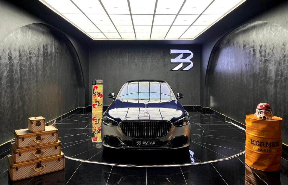 MERCEDES-BENZ MAYBACH S680, image 2