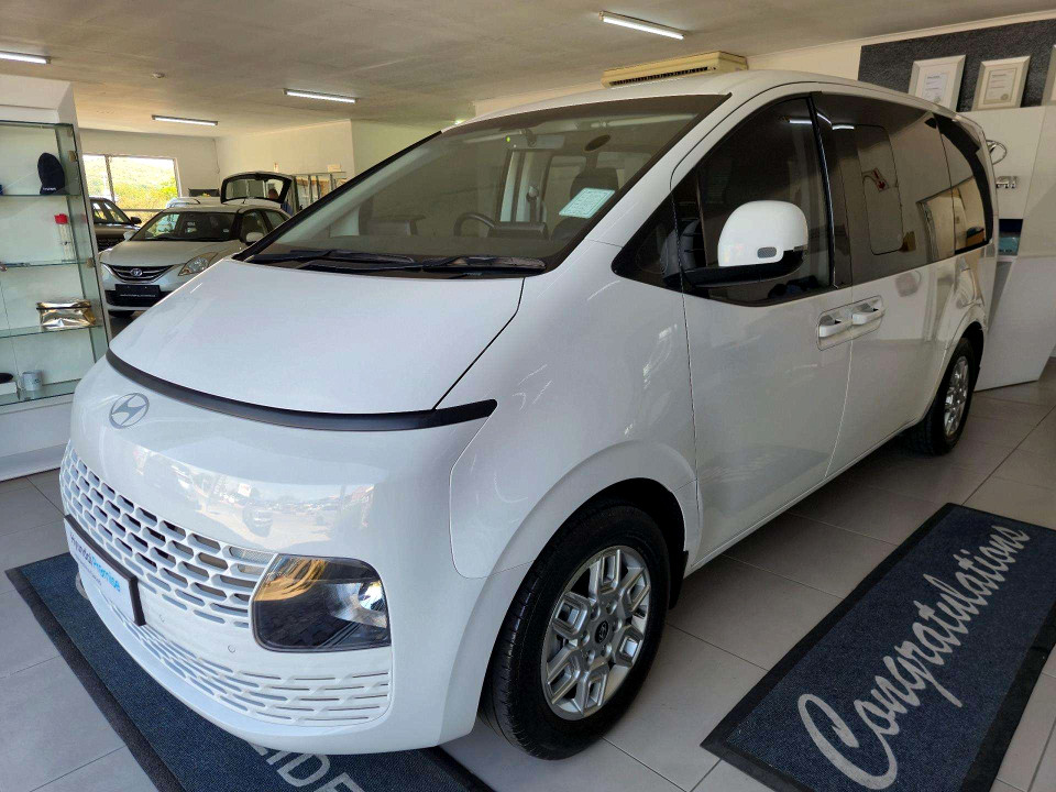 HYUNDAI STARIA 2.2D EXECUTIVE A/T , image 1