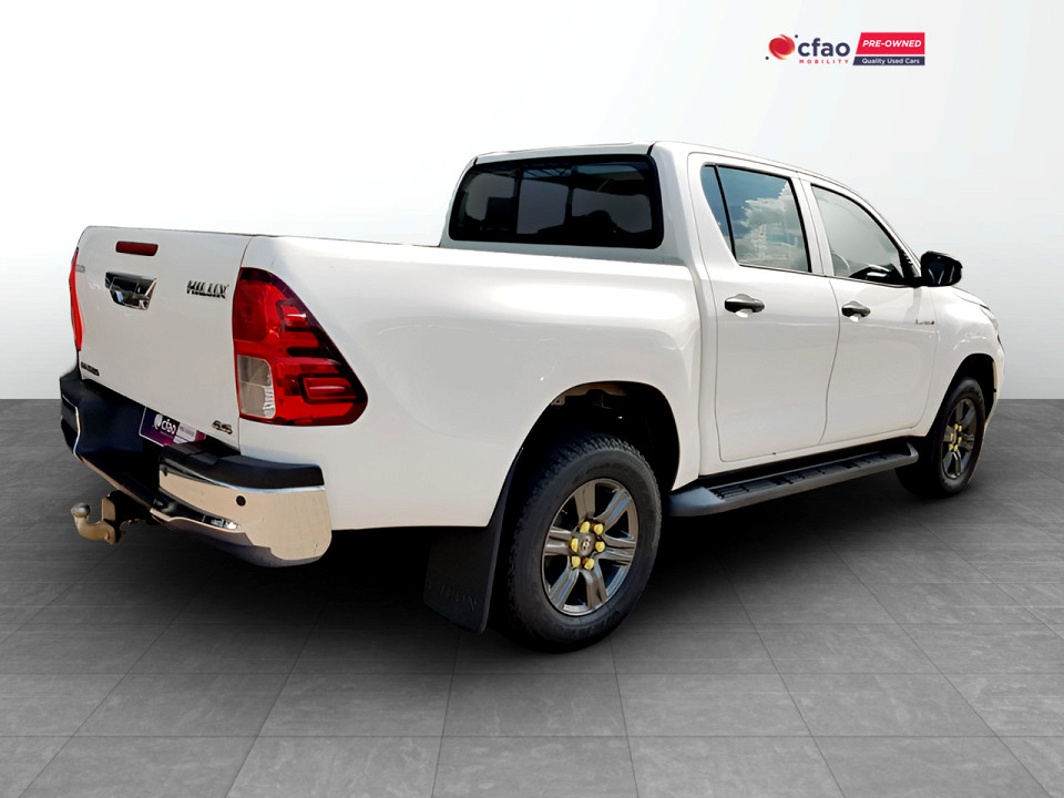 Toyota Hilux Double Cab  2.4GD6 4X4 Raider MT, image 2