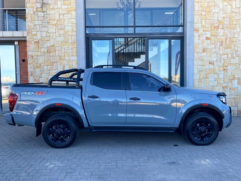 NISSAN NAVARA 2.5DDTi PRO-4X 4X4 A/T D/C P/U, image 2