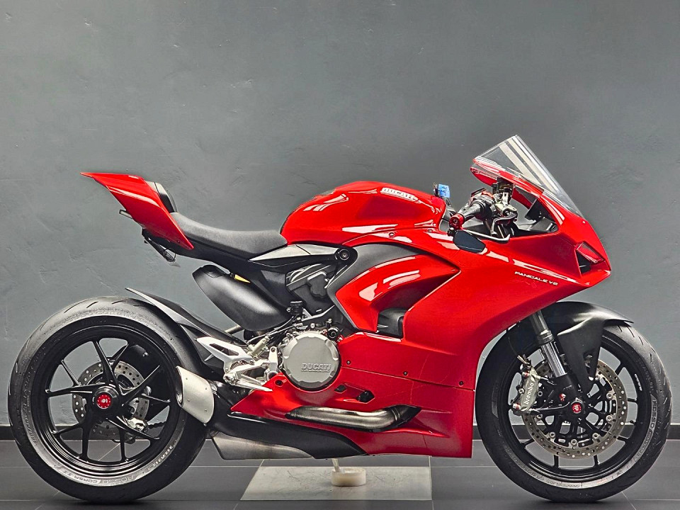 DUCATI V2, image 2