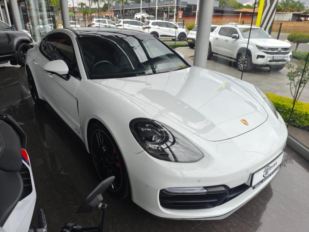 Porsche Panamera GTS