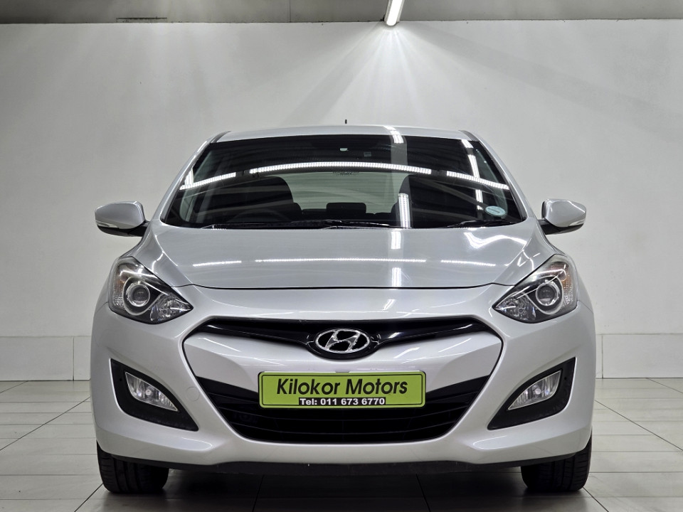 Hyundai i30 1.6 GLS Premium  auto, image 2