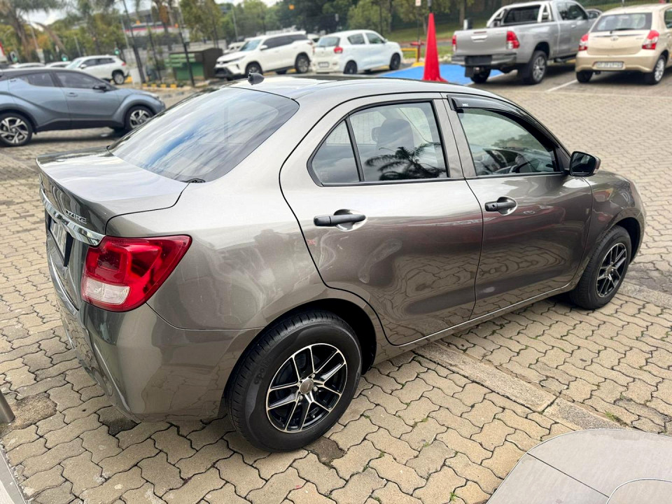 SUZUKI DZIRE 1.2 GA, image 2