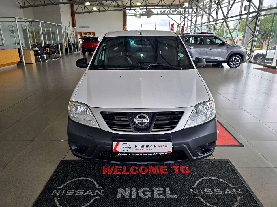 NISSAN NP200 1.6  A/C SAFETY PACK P/U S/C, image 2