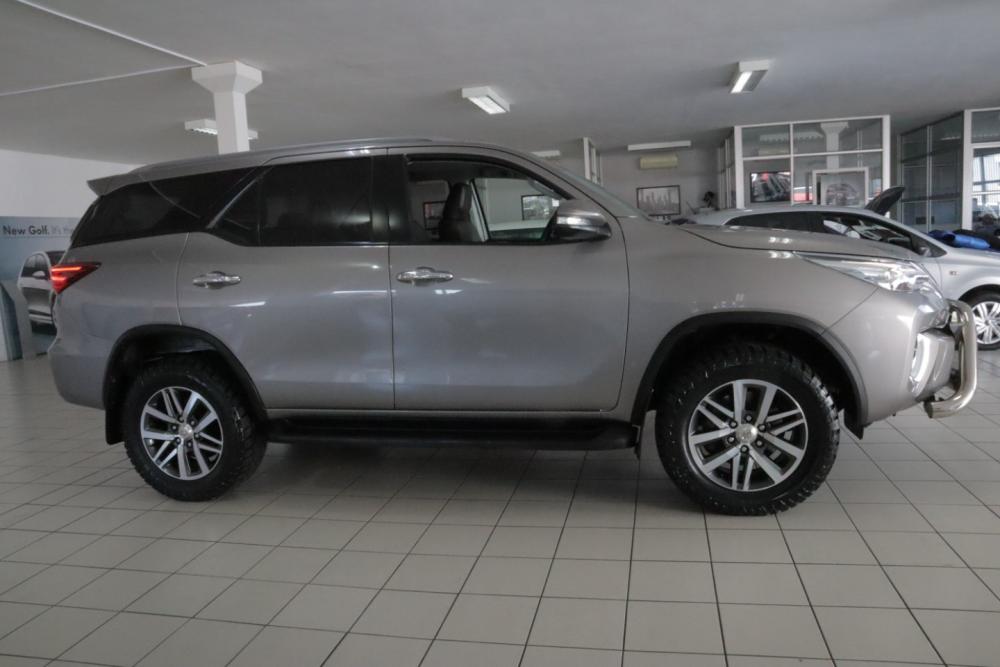 Toyota Fortuner 2.8GD-6 4x4 auto, image 2
