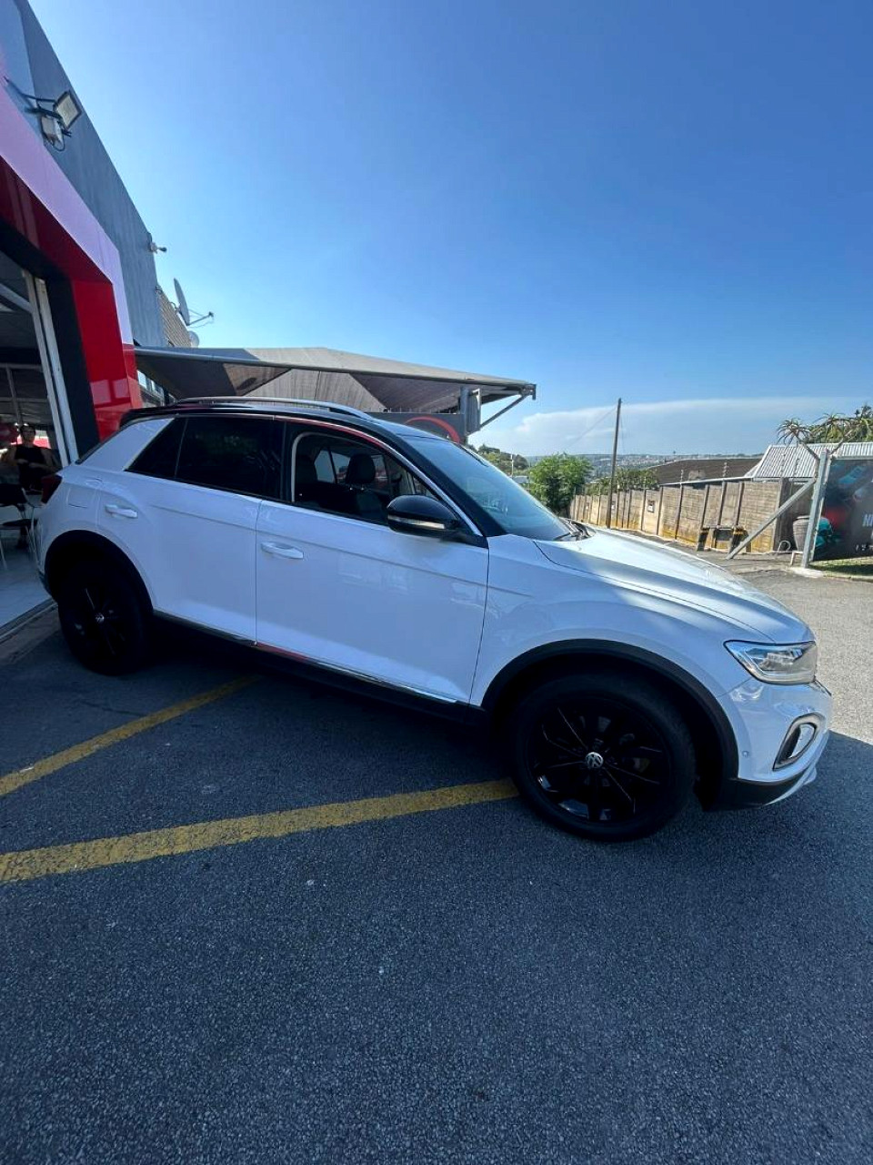 VOLKSWAGEN T-ROC 1.4 TSI DESIGN TIPTRONIC, image 2