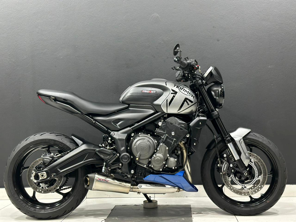 TRIUMPH 660, image 2