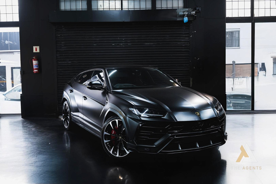 LAMBORGHINI URUS 4.0 V8