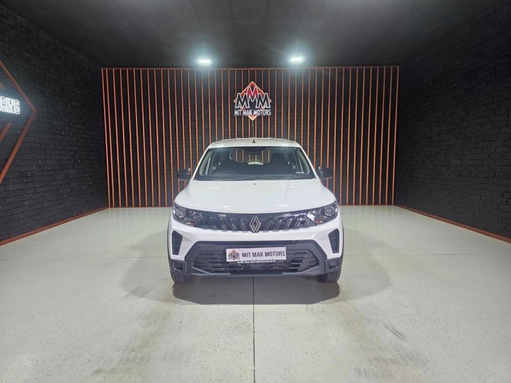 Renault Triber 1.0L Evolution MT, image 2