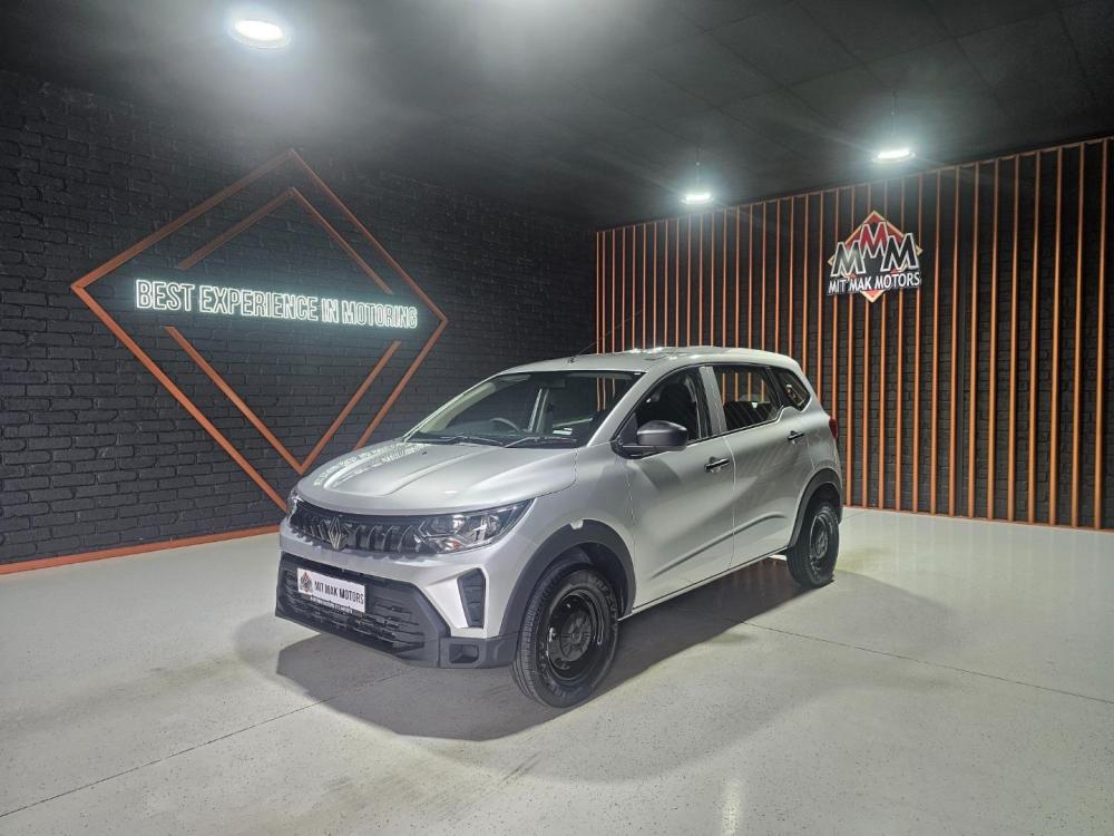 Renault Triber 1.0L Evolution MT, image 1