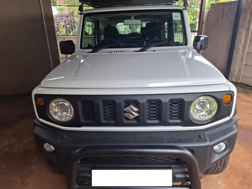 Suzuki Jimny 1.5 GLX, image 1