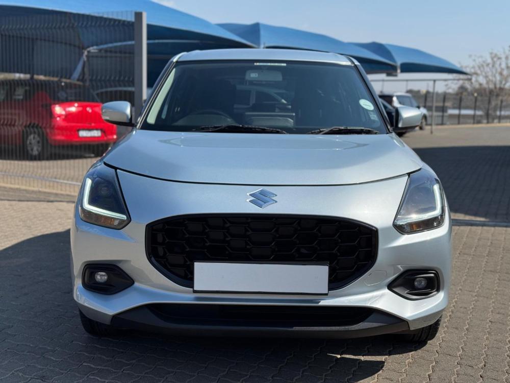 Suzuki Swift 1.2 GLX CVT, image 2