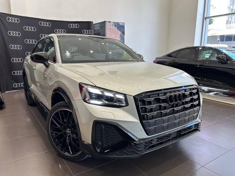 Audi Q2 Black Edition 35 TFSI tiptronic, image 2