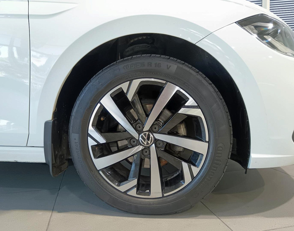 VOLKSWAGEN POLO 1.0 TSI LIFE, image 2