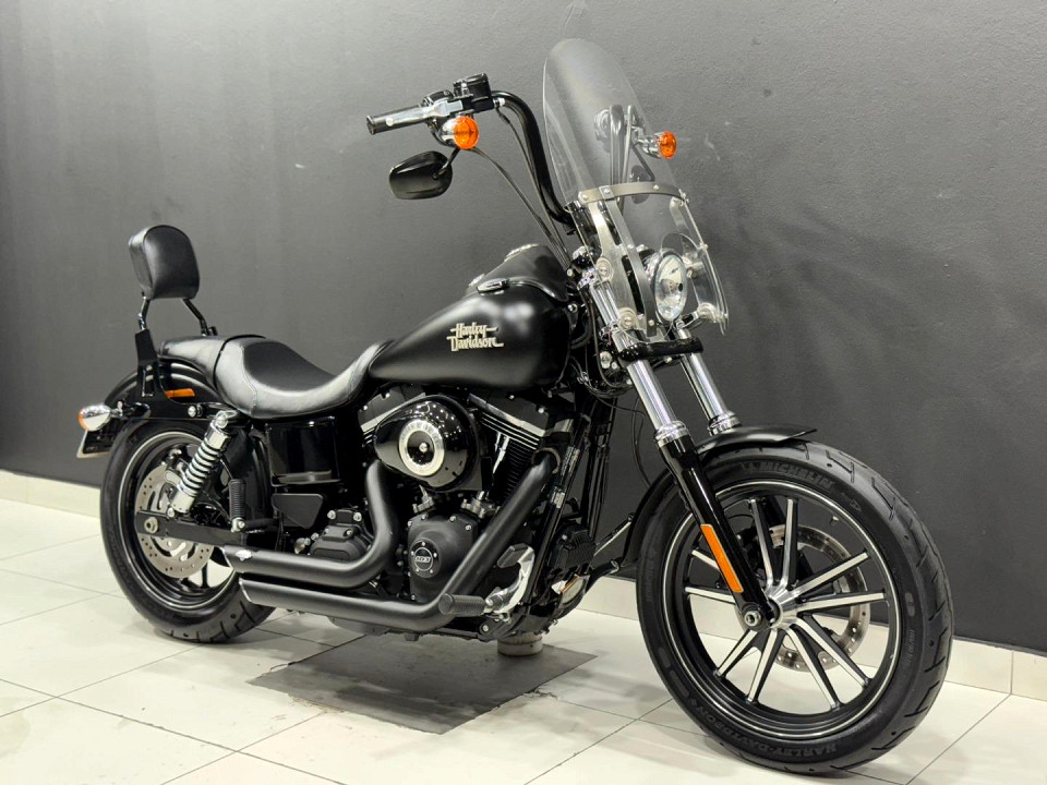 HARLEY-DAVIDSON Dyna Street Bob, image 1