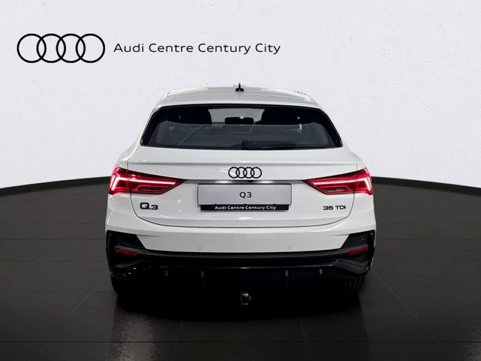 AUDI Q3 SPORTBACK 35 TDI S TRONIC BLACK EDITION, image 2