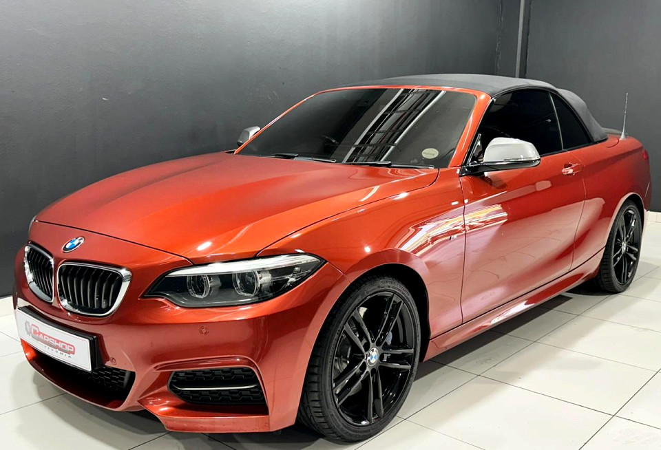 BMW M240i Convertible Auto, image 2