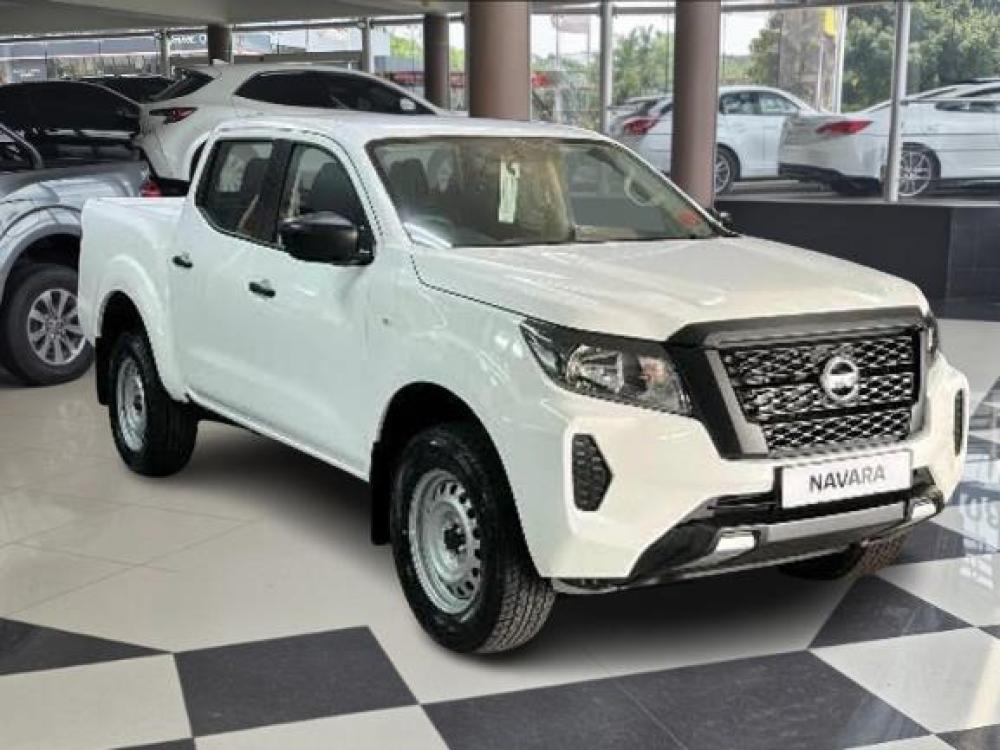 Nissan Navara 2.5 DDTi XE 4X4 MT D/C P/U, image 1