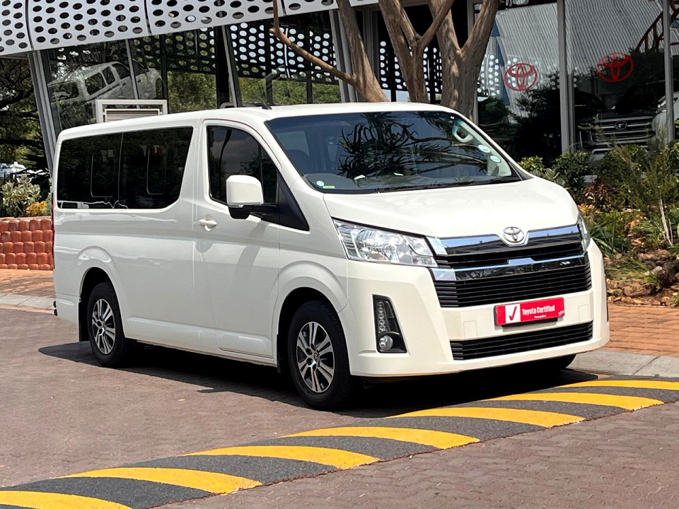 TOYOTA QUANTUM 2.8 GL 11 SEAT, image 2