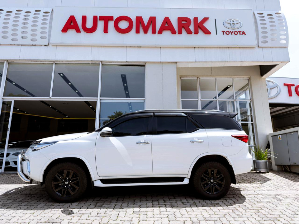 TOYOTA FORTUNER 2.8GD-6 4X4 EPIC A/T, image 1