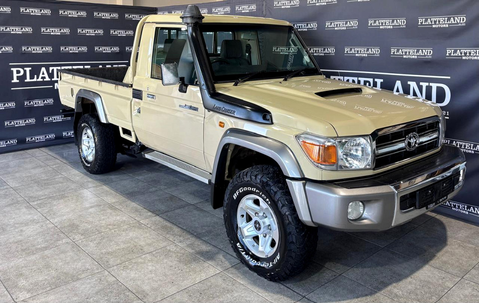 TOYOTA LAND CRUISER 79 4.5D P/U S/C, image 1