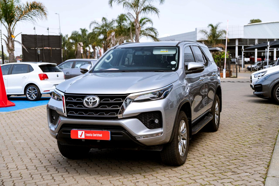 TOYOTA FORTUNER 2.8GD-6 R/B A/T, image 2