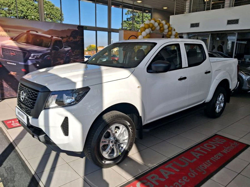 NISSAN NAVARA 2.5DDTi SE PLUS A/T D/C P/U, image 2