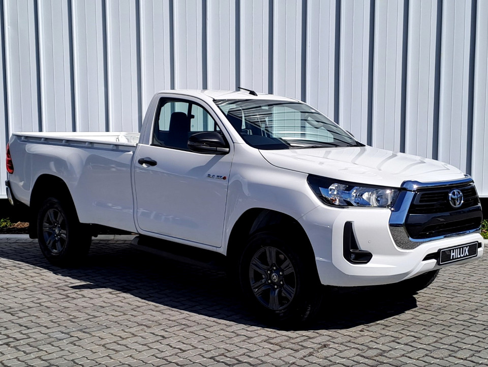 Toyota Hilux 2.4 GD-6 4X4 Raider 6MT, image 1