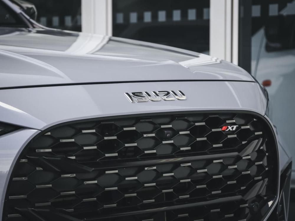 Isuzu mu-X 3.0 Onyx 4X4, image 2