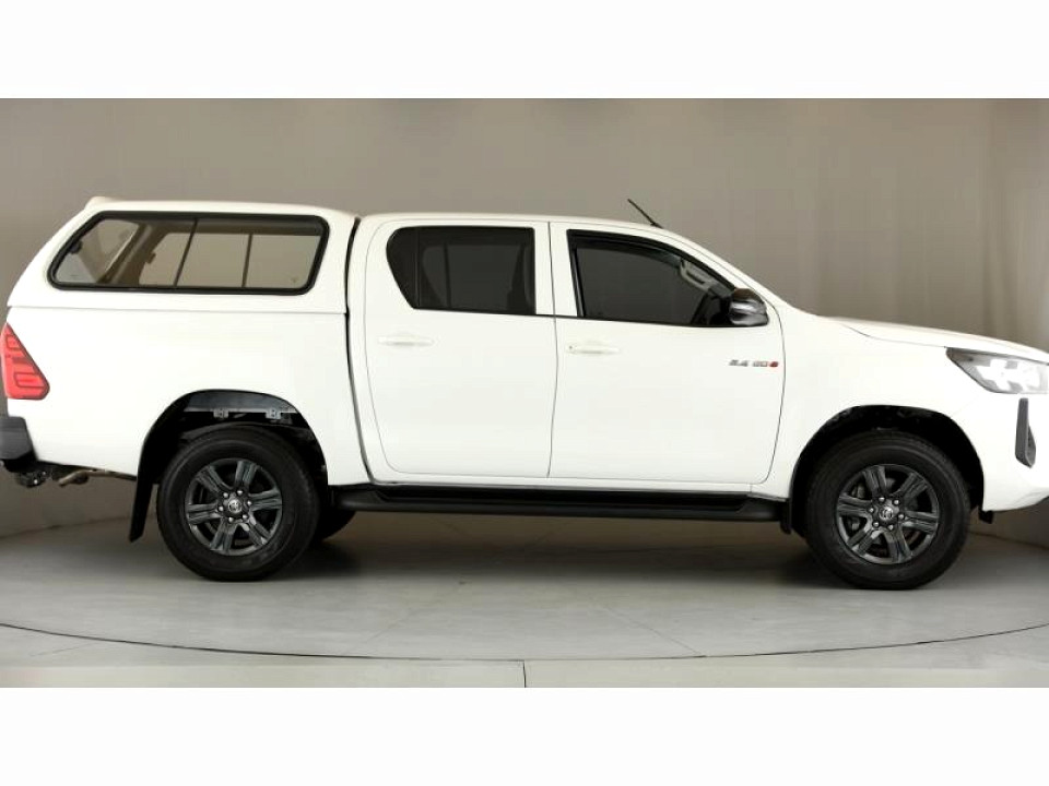 TOYOTA HILUX 2.4 GD-6 RAIDER 4X4 A/T P/U D/C, image 2