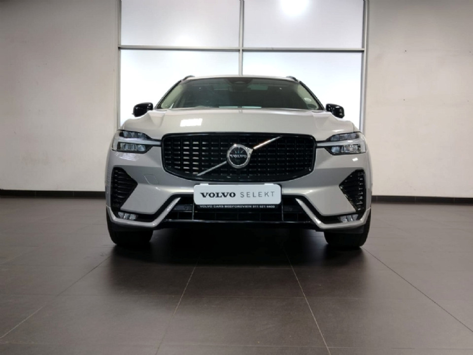 VOLVO XC60 B5 R-DESIGN GEARTRONIC AWD, image 2
