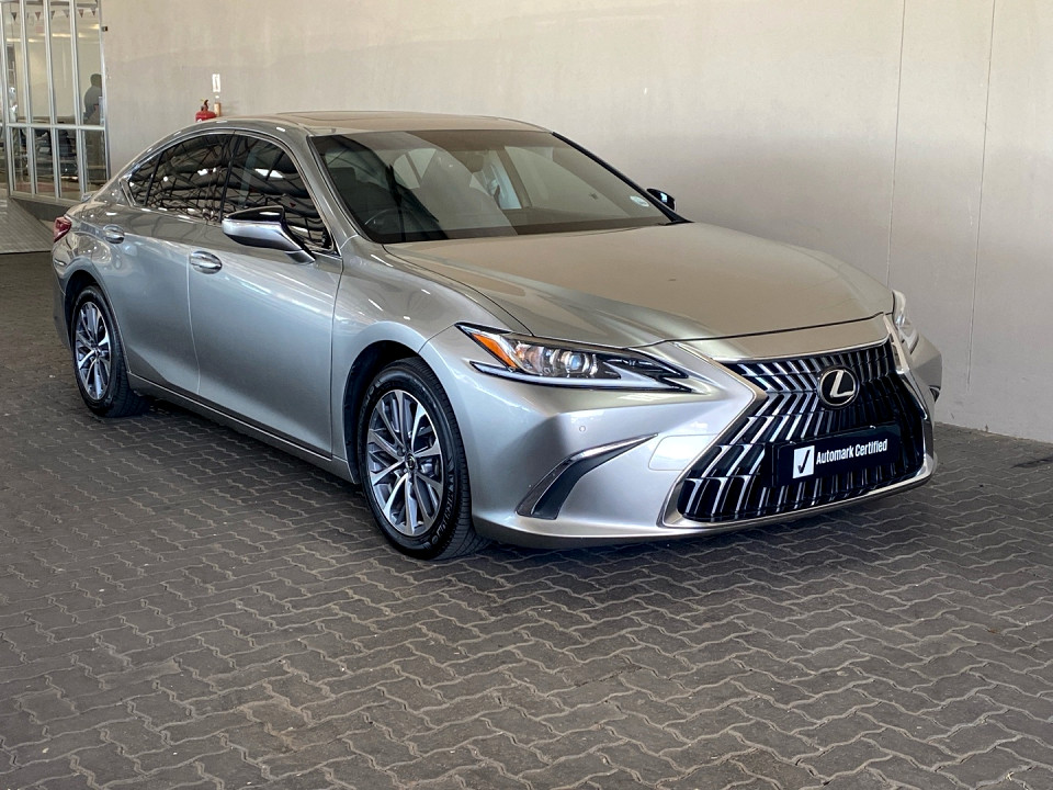Lexus ES 300h EX, image 1