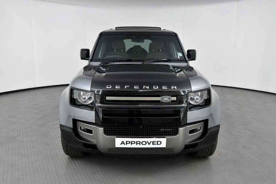 LAND ROVER DEFENDER 110 D300 HSE X-DYNAMIC, image 2