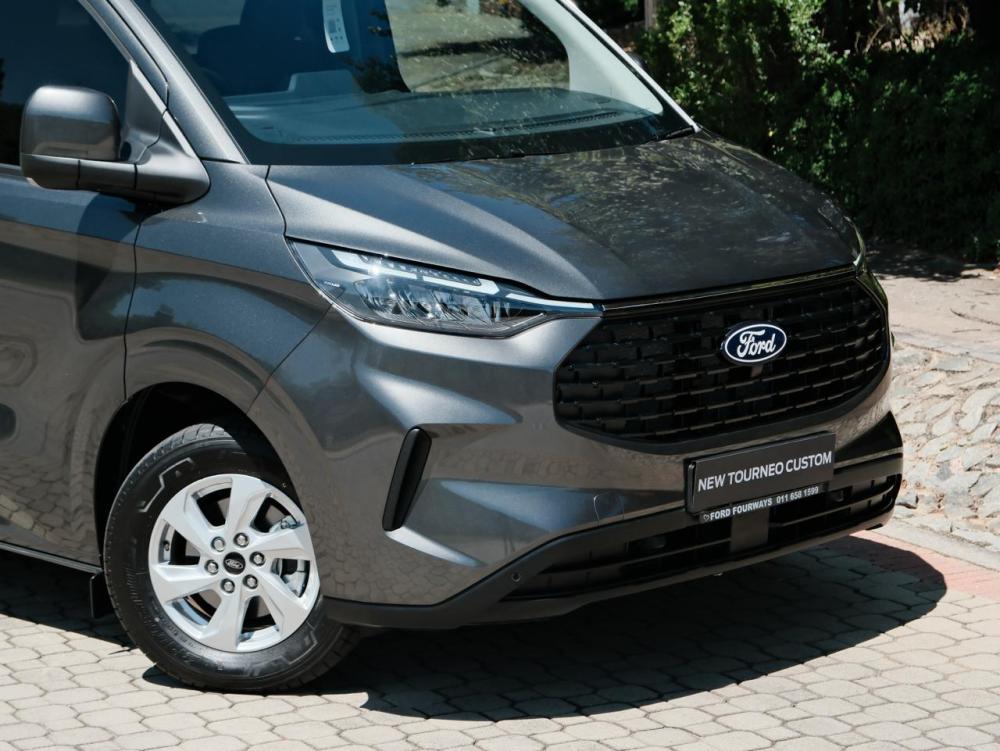 FORD TOURNEO CUSTOM 2.0TDCI LWB TREND A/T, image 2