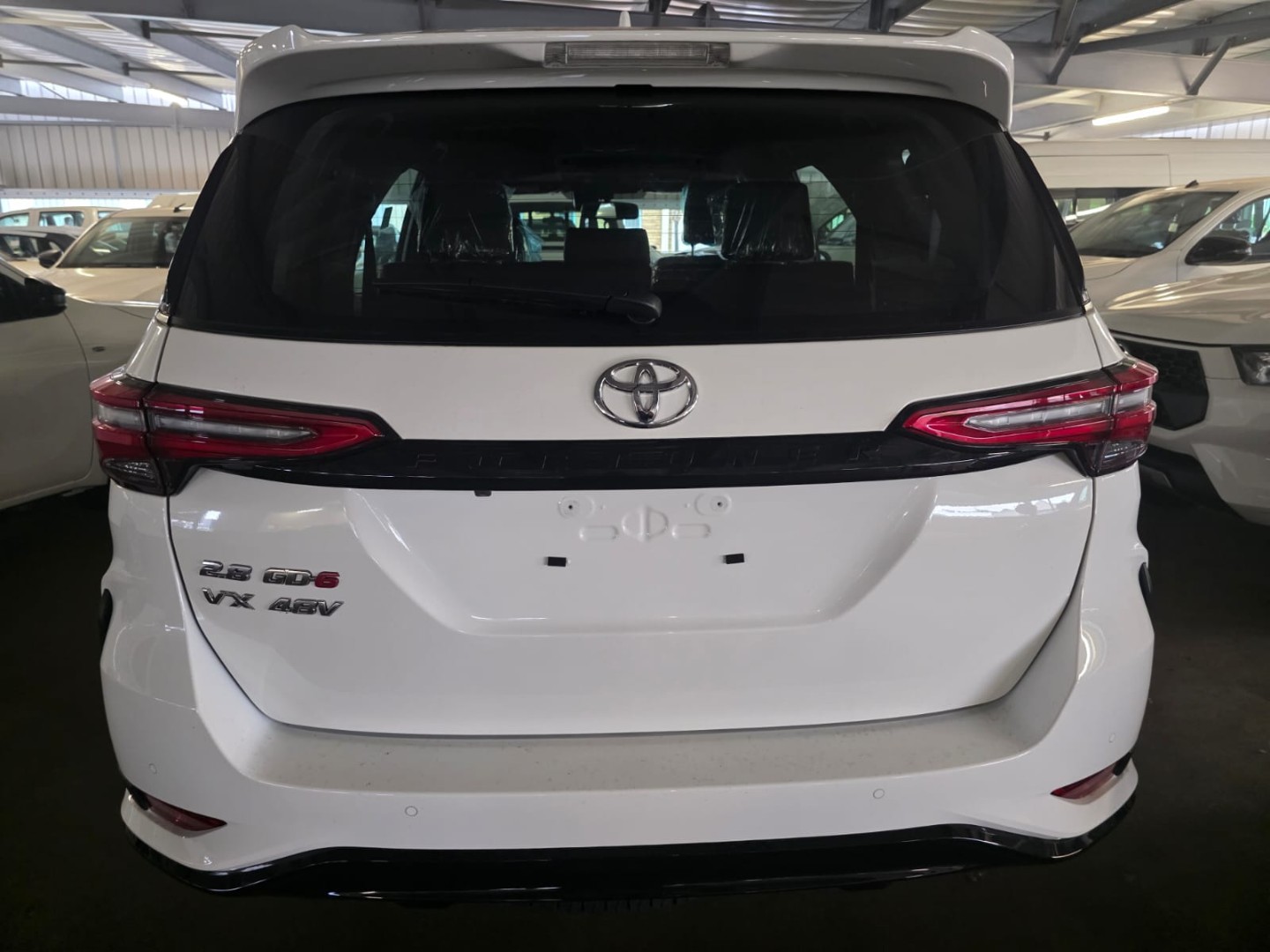 TOYOTA FORTUNER 2.8 GD-6 VX AT (MHEV), image 2