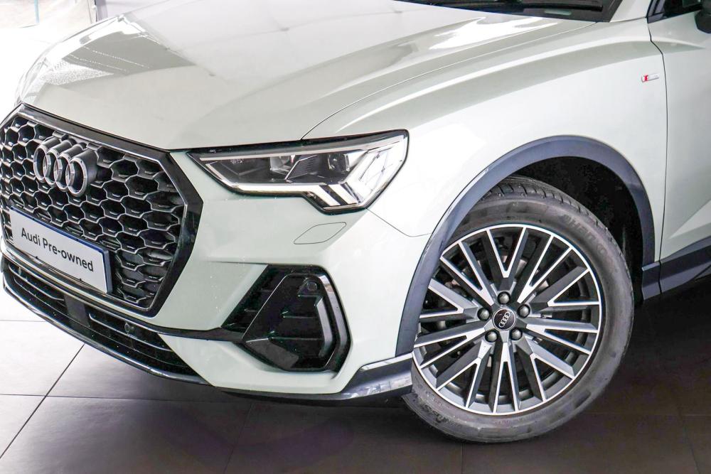 AUDI Q3 SPORTBACK 35 TDI S TRONIC BLACK EDITION, image 2