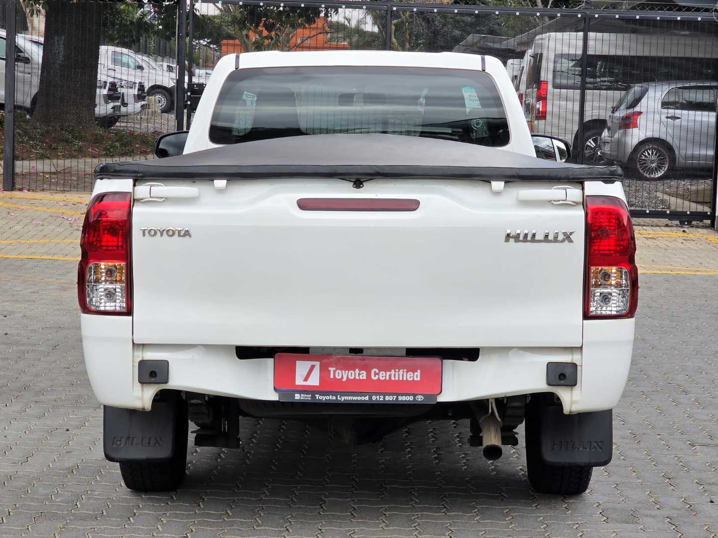 TOYOTA HILUX 2.4 GD S A/C P/U S/C, image 2