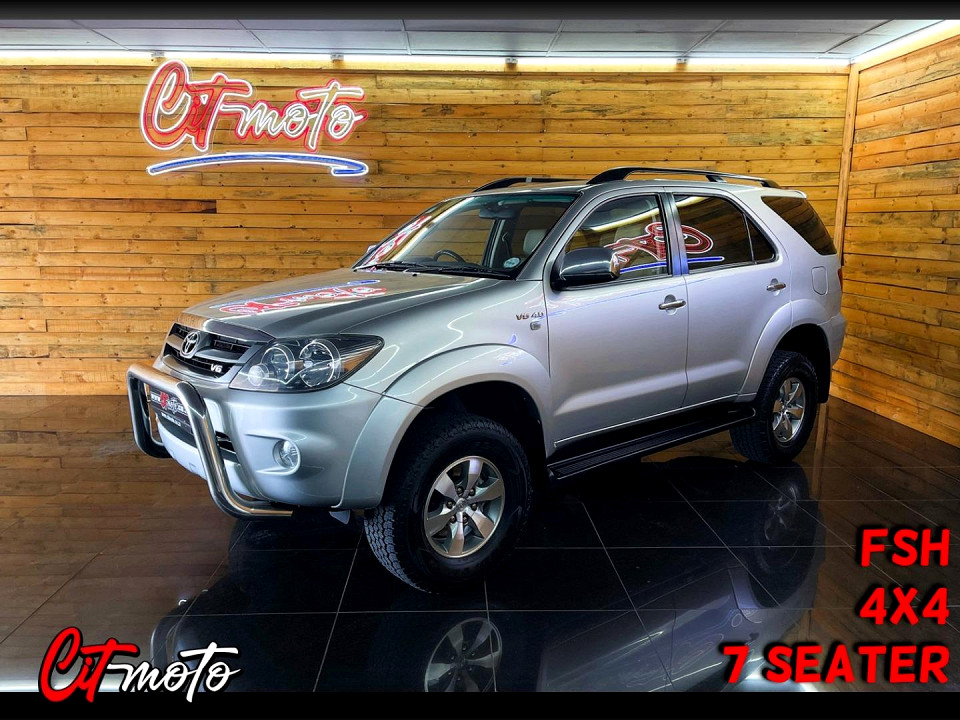 TOYOTA FORTUNER 4.0 V6 4X4, image 1
