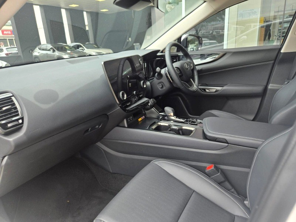 LEXUS NX 250 EX, image 1