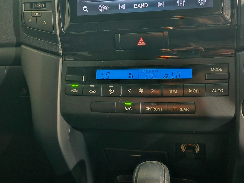 Toyota Land Cruiser 200 4.5D-4D V8 GX-R, image 2