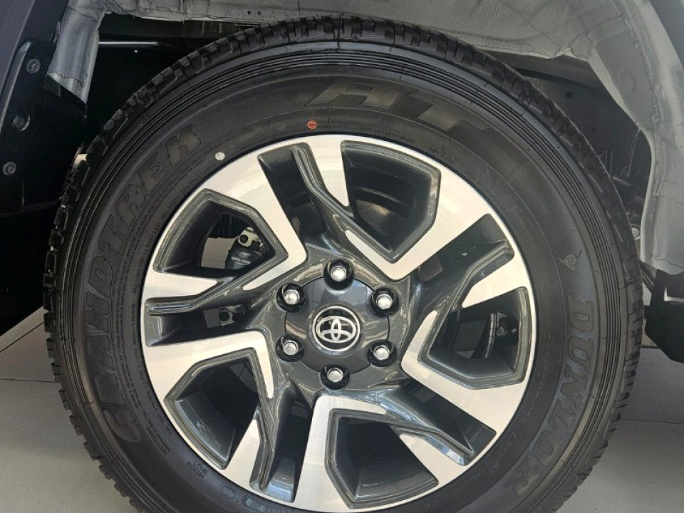 TOYOTA FORTUNER 2.4GD-6 4X4 A/T, image 2