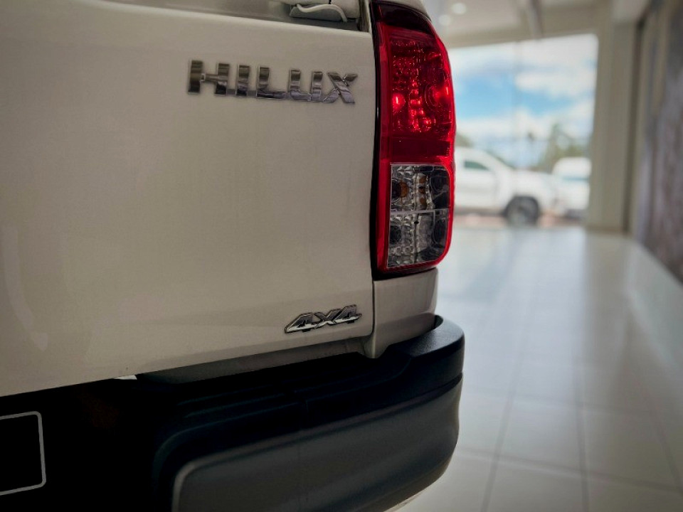 TOYOTA HILUX 2.4 GD-6 SR 4X4 P/U S/C, image 1