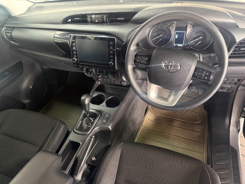 TOYOTA HILUX 2.4 GD-6 RB RAIDER A/T P/U E/CAB, image 2