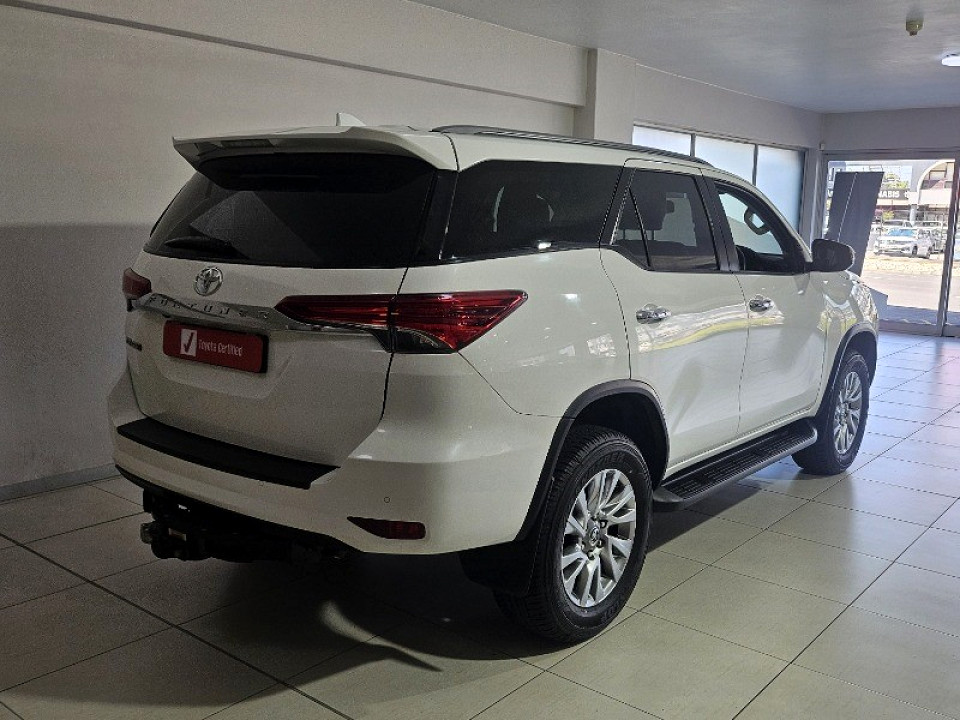 TOYOTA FORTUNER 2.8GD-6 R/B A/T, image 2