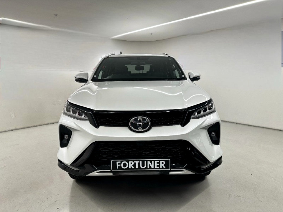 TOYOTA FORTUNER 2.8GD-6 4X4 A/T, image 2