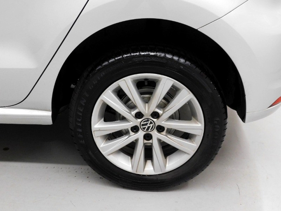 VOLKSWAGEN POLO VIVO 1.6 COMFORTLINE TIP (5DR), image 2