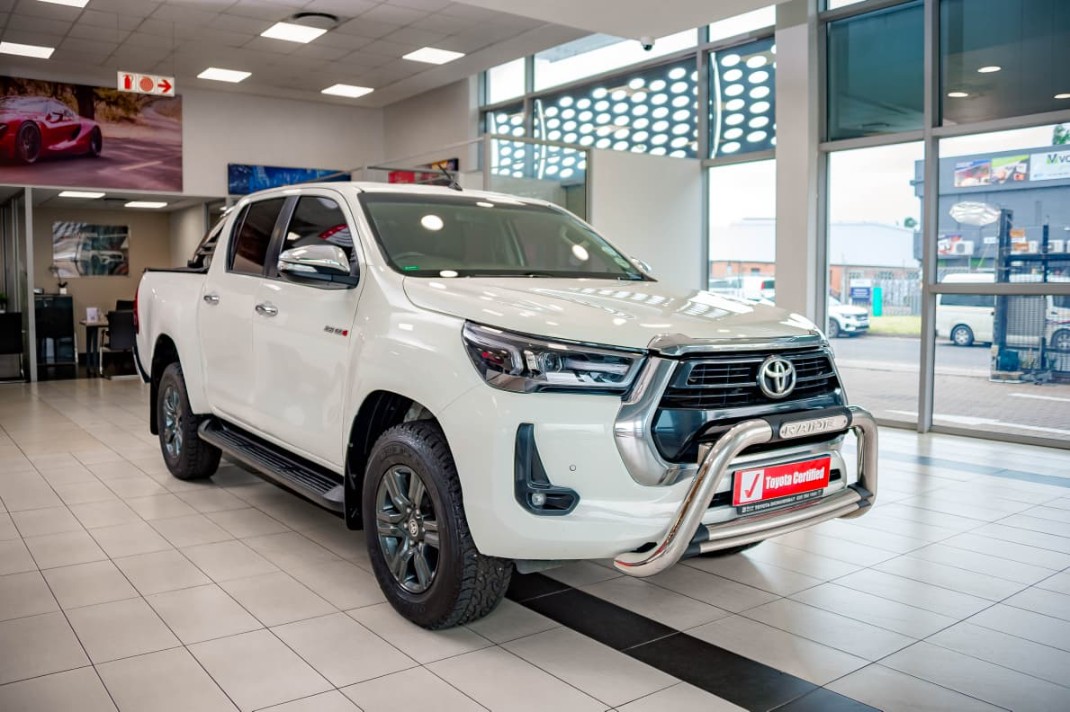 TOYOTA HILUX 2.8 GD-6 RAIDER 4X4 A/T P/U D/C, image 1