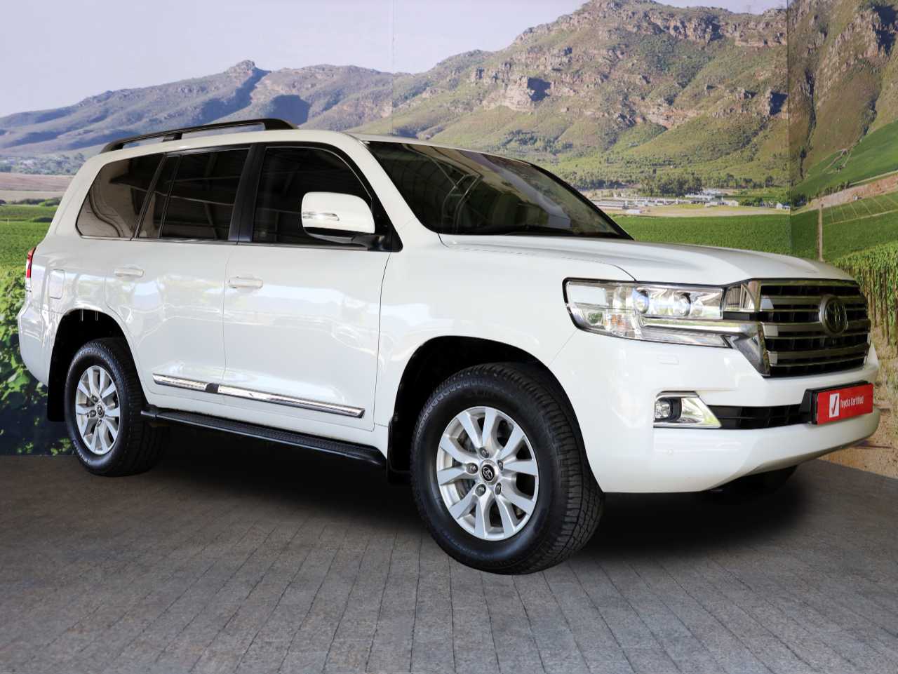 Toyota Land Cruiser 200 4.5D-4D V8 VX-R, image 1