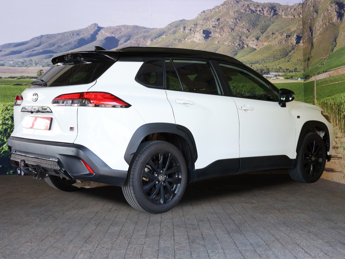 TOYOTA COROLLA CROSS 1.8 GR-S, image 2